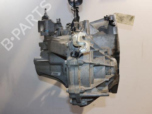 gearbox-renault-kadjar-ha_-hl_-2015-30447799 main image