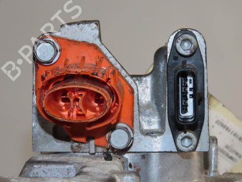 Used AC compressor RENAULT ZOE (BFM_) ZOE (88 hp) 32200497