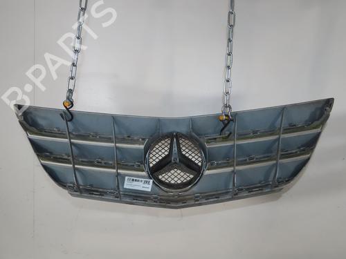 Used Grille Grille 32820990 32820990