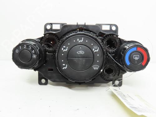 Used Climate control FORD FIESTA VI (CB1, CCN) 1.4 TDCi (68 hp) 16356036