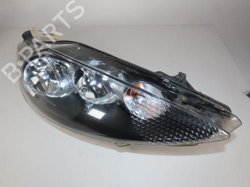 Used Right headlight FORD FIESTA VI (CB1, CCN) 1.4 TDCi (68 hp) 32432537