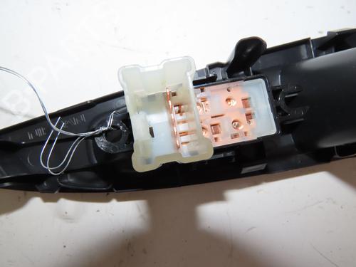 left-rear-window-switch-nissan-qashqai-ii-suv-j11-j11_-16-dci-254114ce0a-2013-19250234 main image