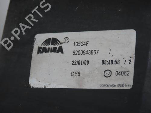 Used Right headlight RENAULT CLIO III (BR0/1, CR0/1) 1.5 dCi (BR17, CR17) (86 hp) 31796493