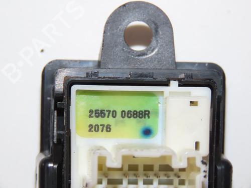 Mirror switch RENAULT KADJAR (HA_, HL_) 1.5 dCi 110 (HLA3) | BP38256922I25 - Image 2