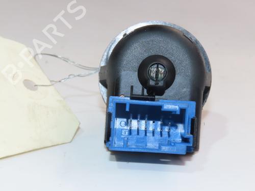 Used Mirror switch Mirror switch CITROËN XSARA PICASSO (N68) 2.0 HDi (90 hp) 27188177 27188177
