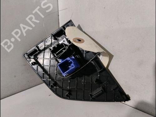 Used Warning switch VW POLO VI (AW1, BZ1, AE1) 1.0 TSI (95 hp) 12263037