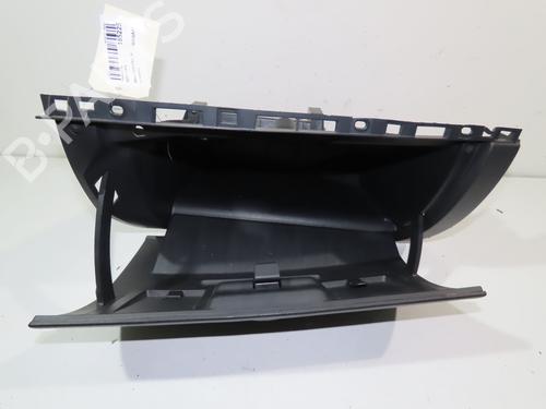 Used Glove box RENAULT CLIO III (BR0/1, CR0/1) 1.5 dCi (BR17, CR17) (86 hp) 23161510