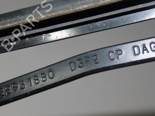 Used Front windshield wiper arm PEUGEOT 208 II (UB_, UP_, UW_, UJ_) 1.2 PureTech 75 (75 hp) 25015444