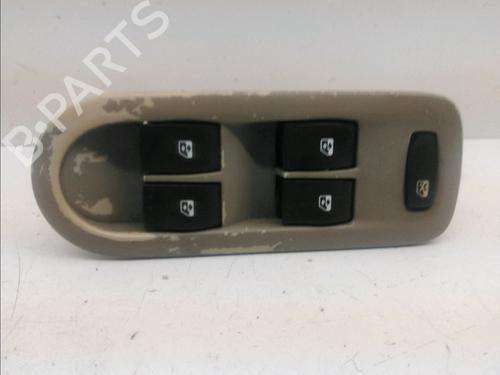 Interrupteur de vitre avant gauche RENAULT SCÉNIC II (JM0/1_) 1.9 D (116 hp) 15421334