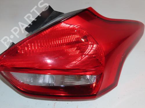 right-taillight-ford-focus-iii-2010-2011-2012-2013-2014-2015-2016-2017-2018-2019-2020-28136801 main image