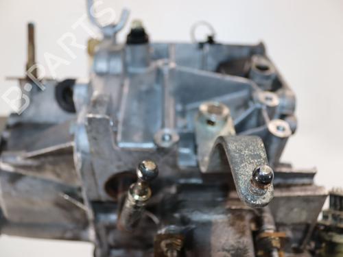 Used Gearbox Gearbox CITROËN XSARA (N1) 1.9 D (70 hp) 40111418 40111418