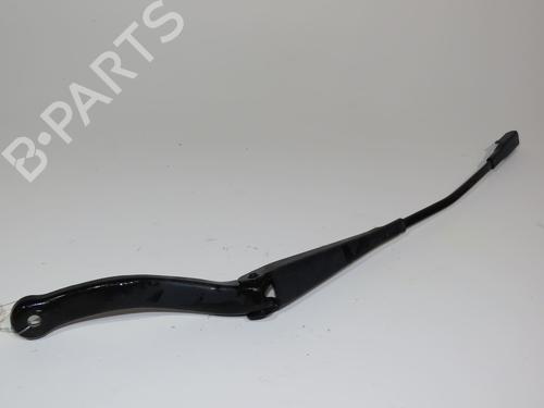 Used Front windshield wiper arm OPEL CORSA D (S07) 1.0 (L08, L68) (65 hp) 20151849