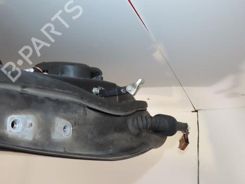 Used Right front door Right front door PEUGEOT 4007 (VU_, VV_) 2.2 HDi (156 hp) 40438720 40438720