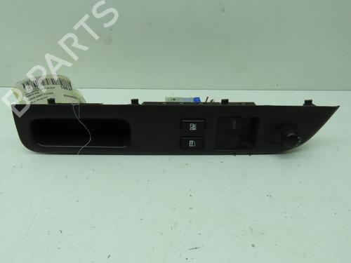 Used Left front window switch SUZUKI SWIFT III (MZ, EZ) 1.3 DDiS (RS413D) (69 hp) 15904119