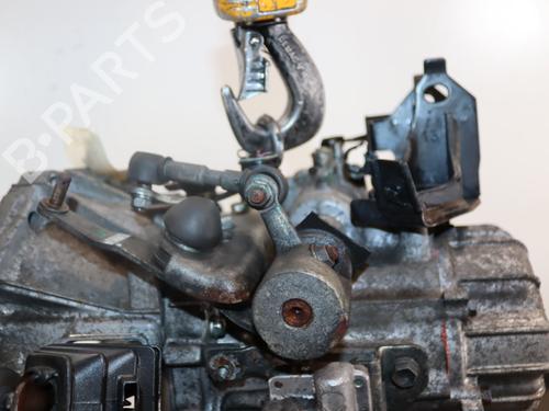 Used Gearbox Gearbox TOYOTA YARIS (_P9_) 1.4 D-4D (NLP90_, NLP90R) (90 hp) 40484368 40484368