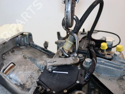Gearkasse Gearkasse RENAULT CLIO III (BR0/1, CR0/1) 1.6 16V (BR05, BR0B, BR0Y, BR15, BR1J, BR1M, BR1Y, CR0B,... (112 hp) 34498707 34498707