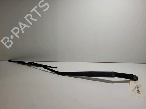 Used Front windshield wiper arm HYUNDAI TUCSON (JM) 2.0 CRDi All-wheel Drive (113 hp) 14901067