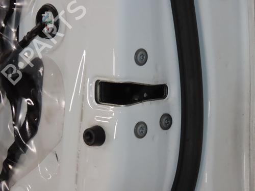 Used Right front door Right front door 38005118 38005118