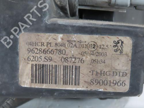 Used Right headlight PEUGEOT 206 Hatchback (2A/C) 1.6 HDi 110 (109 hp) 28613927