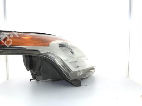right-headlight-citroen-c3-picasso-sh_-2008-35747039 main image