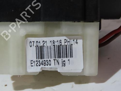 Used Headlight switch RENAULT TWINGO III (BCM_, BCA_) 1.0 SCe 65 (BCMJ) (65 hp) 29516562