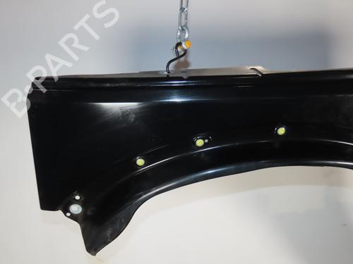 Left front fenders LAND ROVER DISCOVERY III (L319) 2.7 TD 4x4 | BP20229352C41