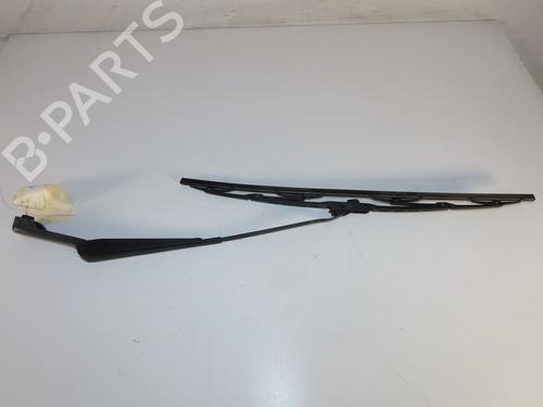 Used Front windshield wiper arm RENAULT CLIO II (BB_, CB_) 1.5 dCi (B/CB07) (65 hp) 30691279