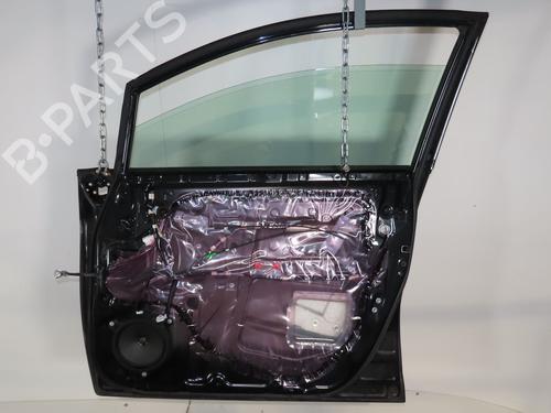 Dør høyre foran TOYOTA VERSO S (_P12_) 1.4 D4-D (NLP121_, NLP121R) (90 hp) 31055464