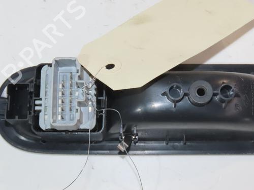 Used Switch RENAULT TWINGO II (CN0_) 1.2 16V (CN0K, CN0V, CN0A) (76 hp) 28068157