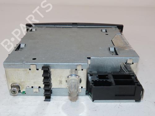 Used Radio RENAULT SCÉNIC II (JM0/1_) 1.5 dCi (JM1F) (86 hp) 25611129
