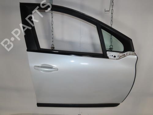 right-front-door-peugeot-2008-i-cu_-2013-32659532 main image