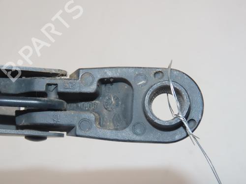 Used Front windshield wiper arm Front windshield wiper arm 39518871 39518871