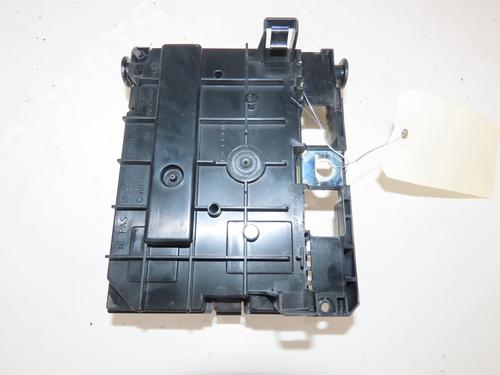 Used Fuse box Fuse box 36573325 36573325