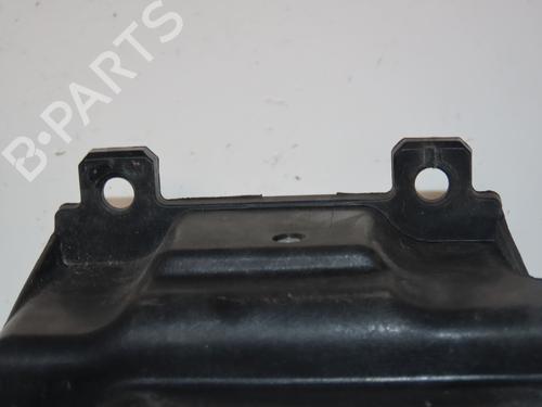 Venstre  Fortil Tågelygte TOYOTA RAV 4 IV (_A4_) 2.0 D (ALA40_, ALA40R) (124 hp) 31634690