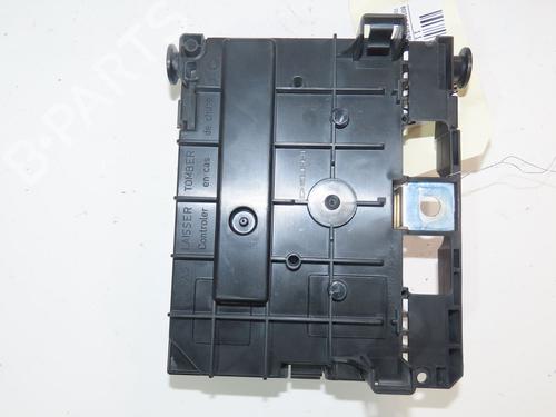 Used Fuse box PEUGEOT 308 I (4A_, 4C_) 1.6 HDi (90 hp) 28068096