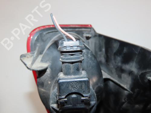 Used Rear fog light RENAULT ESPACE IV (JK0/1_) 2.0 dCi (JK01, JK02, JK1J, JK1K, JK1H) (150 hp) 18664303