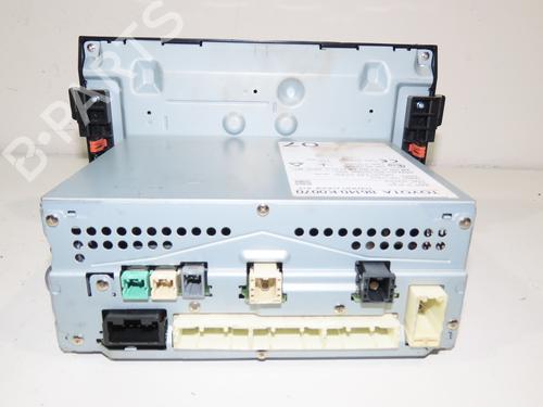 Radio TOYOTA YARIS (_P21_, _PA1_, _PH1_) 1.5 Hybrid (MXPH10, MXPH11) (116 hp) 16146819