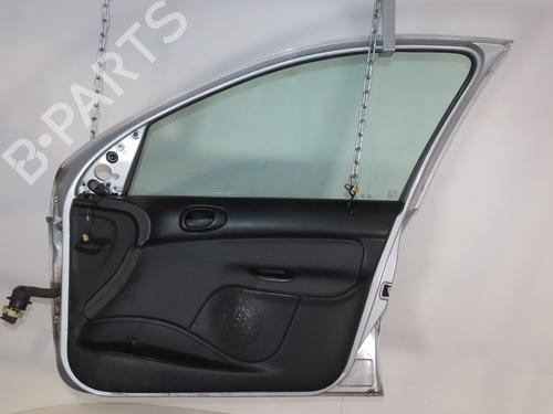 Used Right front door PEUGEOT 206+ (2L_, 2M_) 1.4 HDi eco 70 (68 hp) 28051193