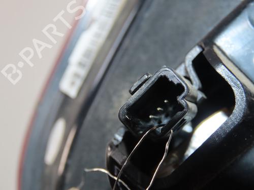 left-tailgate-light-renault-kadjar-ha_-hl_-2015-39996842 main image