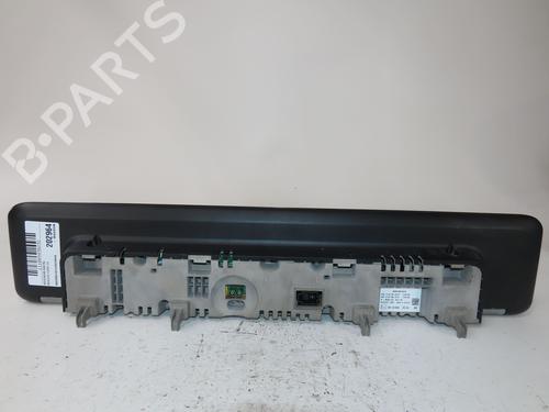 Used Display monitor MERCEDES-BENZ CLA Shooting Brake (X118) CLA 220 d (118.614) (190 hp) 27530833