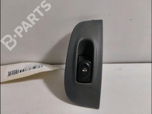 Used Switch RENAULT MEGANE I (BA0/1_) 1.4 e (BA0E, BA0V) (75 hp) 10490391