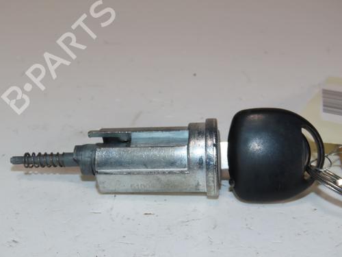 Clé de contact OPEL CORSA B (S93) 1.0 i 12V (F08, F68, M68) (54 hp) 31865564
