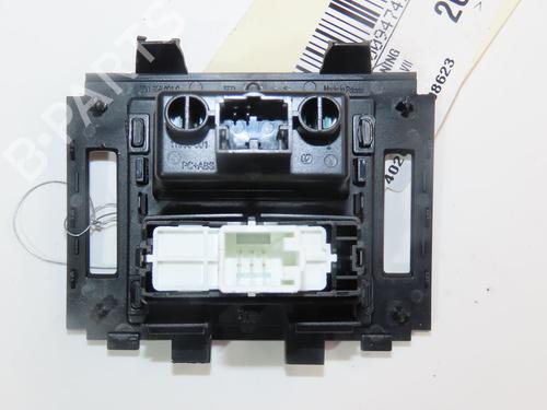 Used Warning switch VW PASSAT B8 (3G2, CB2) 1.6 TDI (120 hp) 27095299