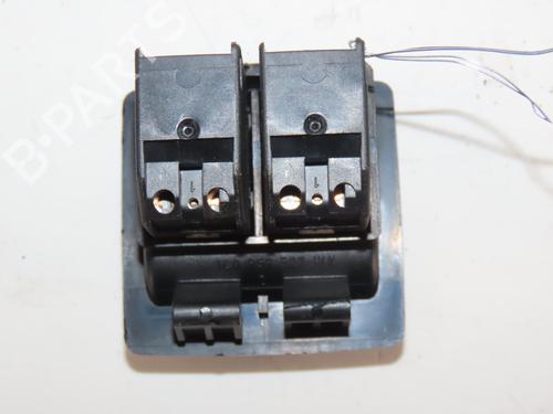 Used Left front window switch Left front window switch VW NEW BEETLE (9C1, 1C1) 1.9 TDI (101 hp) 33808713 33808713