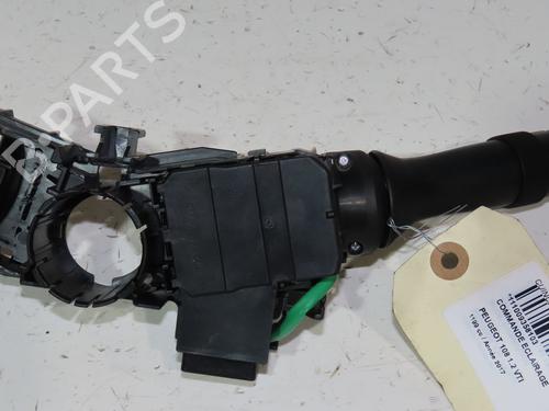 Used Headlight switch PEUGEOT 108 1.2 (82 hp) 24487727