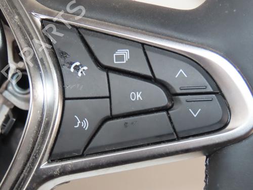 Steering wheel RENAULT CLIO V (B7_) 1.0 TCe 90 (B7MT) | BP38676640C49 - Image 2