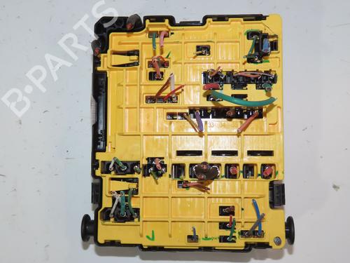 Used Fuse box CITROËN C4 III (BA_, BB_, BC_) 1.5 BlueHDi 130 (BBYHZB) (131 hp) 27602748
