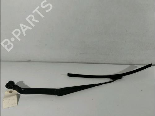 Used Front windshield wiper arm SUBARU IMPREZA Hatchback (GR, GH, G3) 2.0 D AWD (150 hp) 14901344