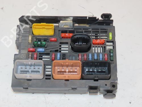 Fuse box PEUGEOT 308 I (4A_, 4C_) 1.6 HDi | BP29929797E1 