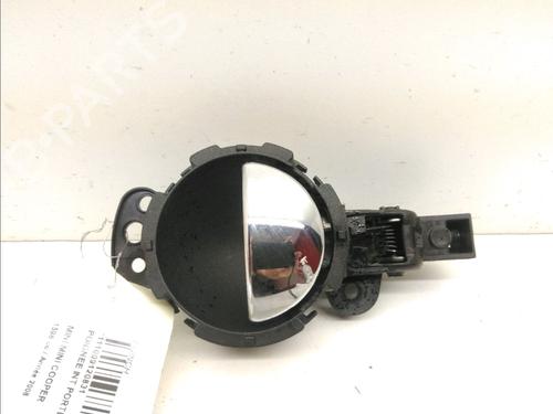 Used Front left interior door handle MINI MINI (R56) Cooper (120 hp) 14988758